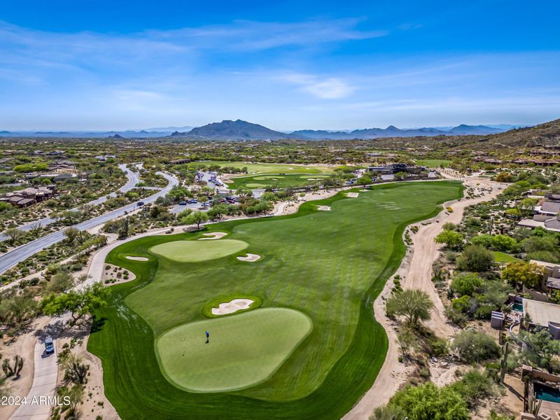 10-Desert Mountain-ocupix