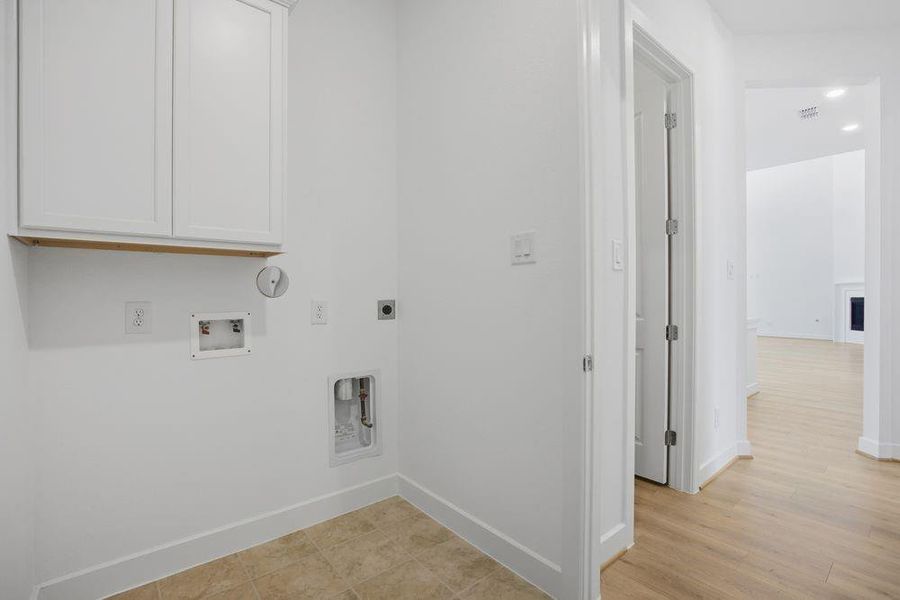 8926 Hampshire Oaks Drive ~ Ready Now 8926 Hampshire Oaks Drive ~ Ready Now