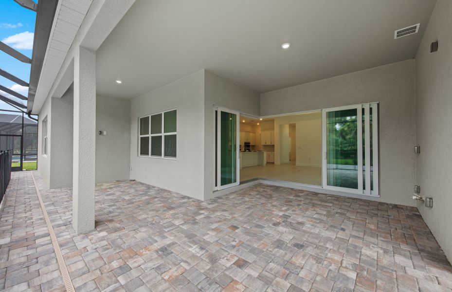 Indoor/Outdoor Living Indoor/Outdoor Living