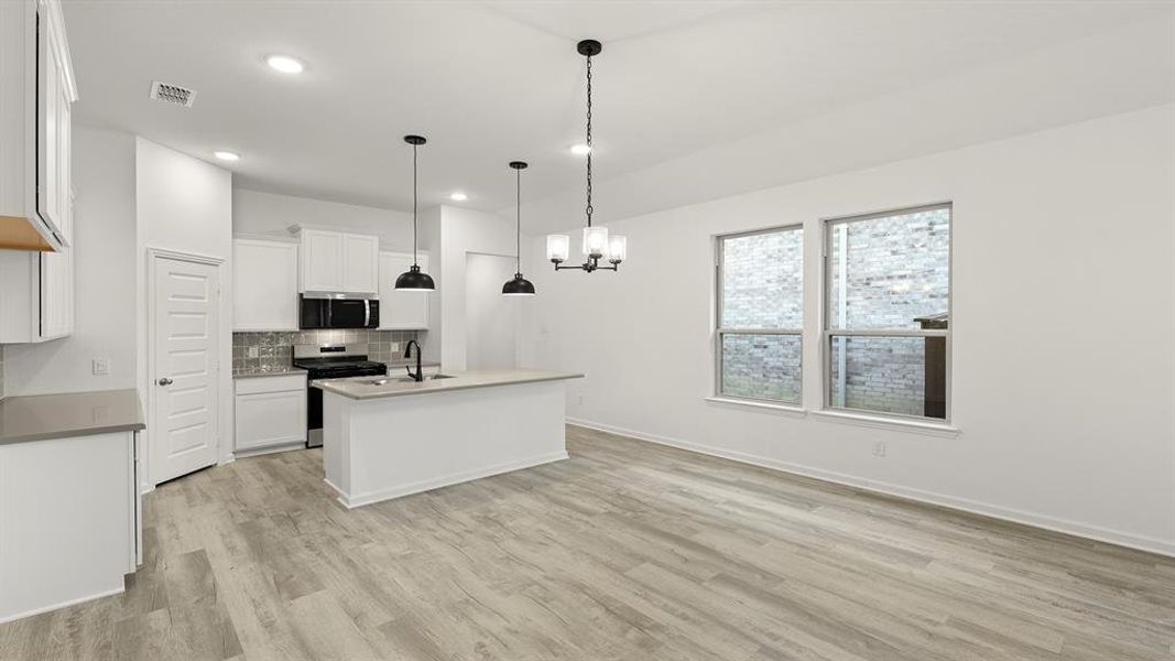 10. 1662 Gracehill - Dining (3) 10. 1662 Gracehill - Dining (3)