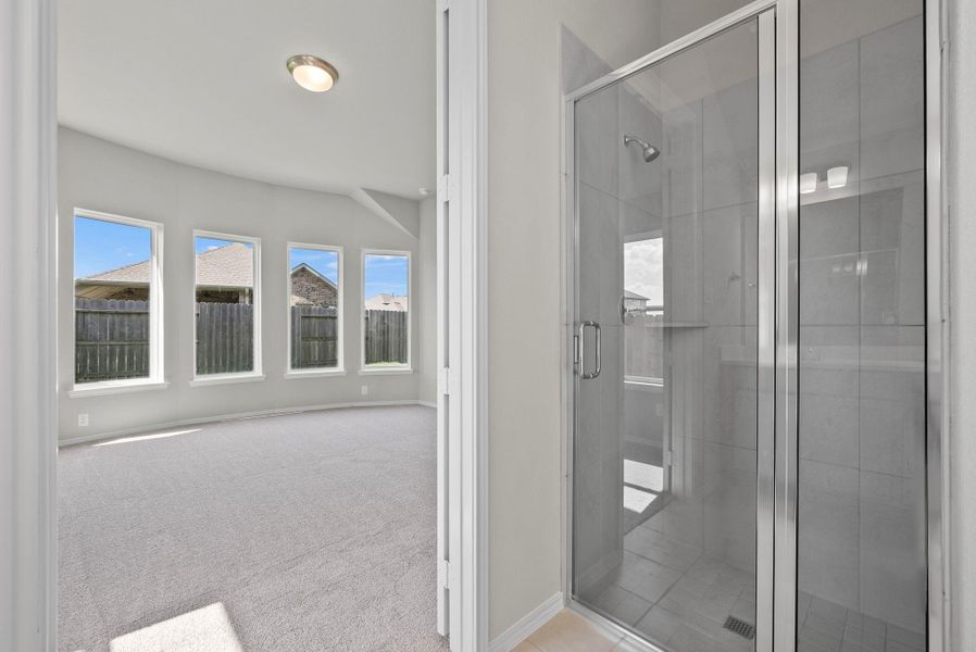 Spacious, unfurnished interior of a new home in The Trails, New Caney (Image 17).