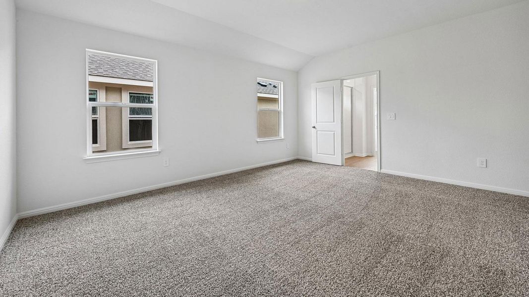 Spacious, unfurnished interior of a new home in Bar W Ranch, Leander (Image 15).