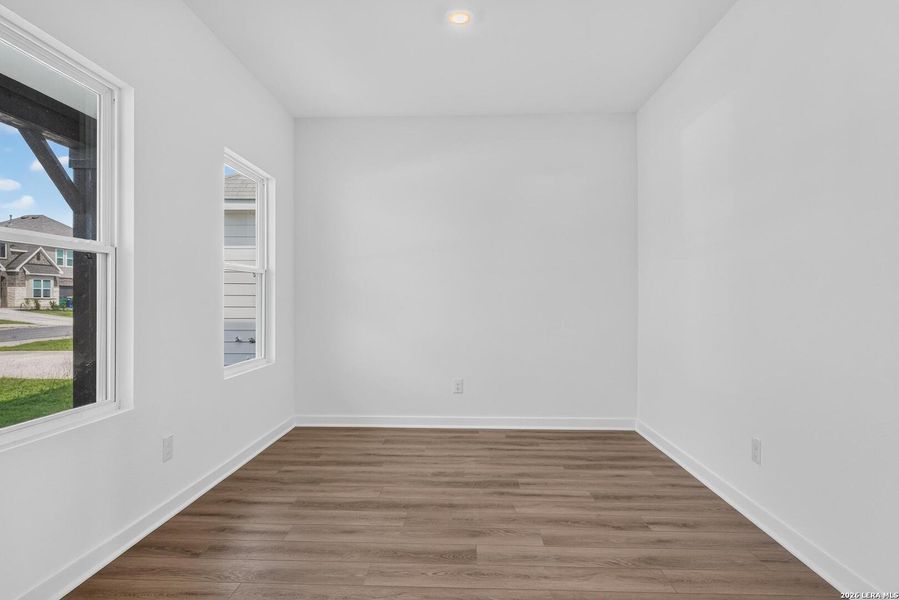 Spacious, unfurnished interior of a new home in Cordova Trails, Seguin (Image 32).