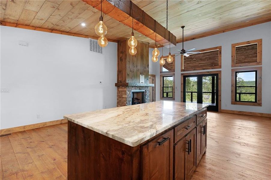 Community amenities in , Morganton (Image 34).