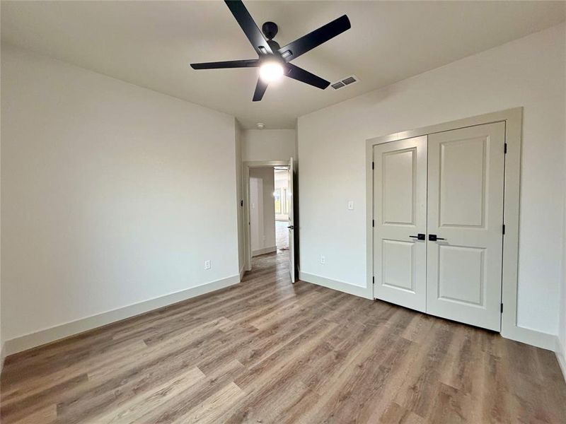Spacious, unfurnished interior of a new home in , Abilene (Image 21).