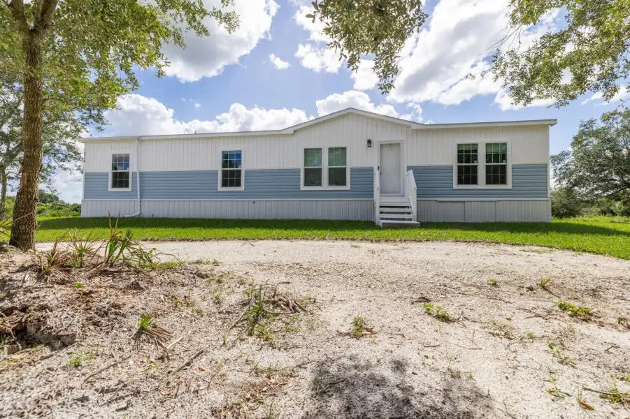 1-web-or-mls-16918 Property-18