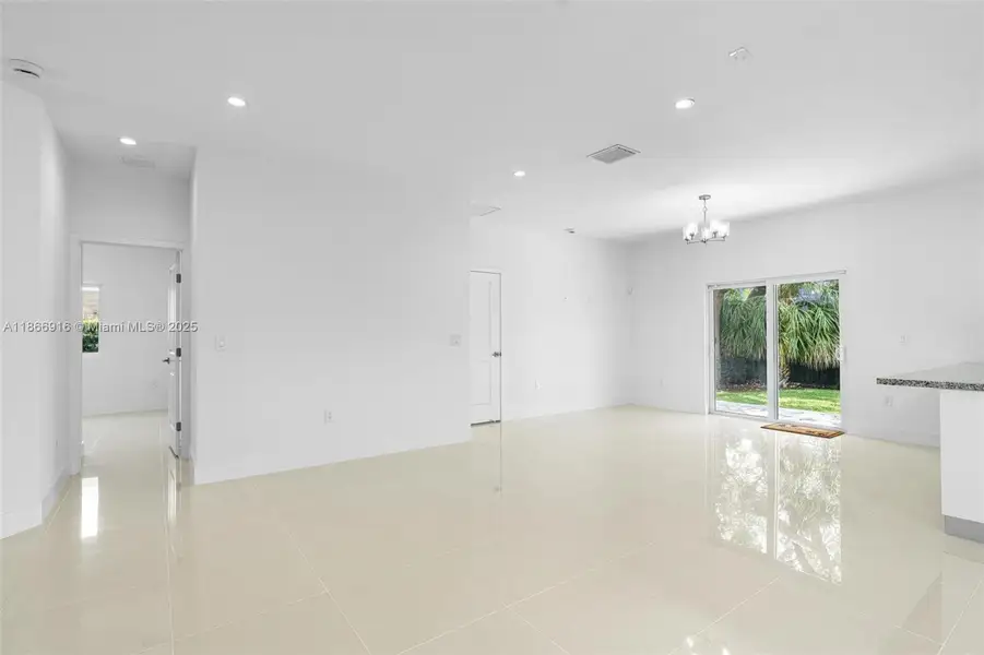 Image 15 of a home in .