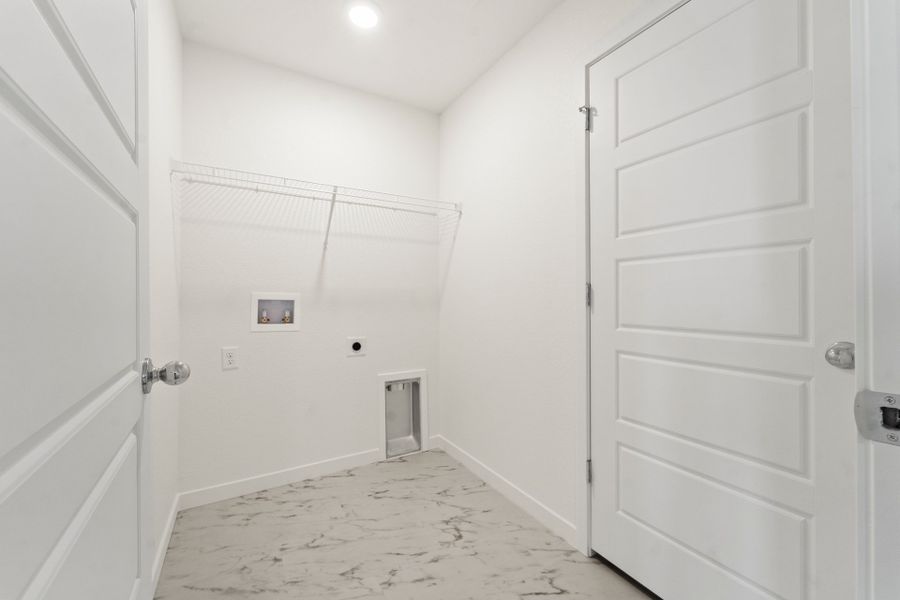 3921 Green Ct - Laundry Room