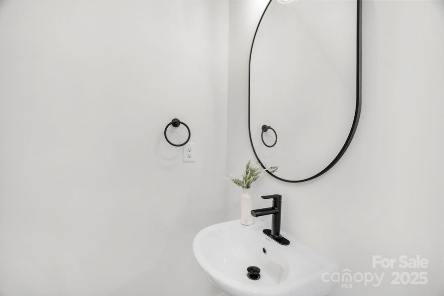 Close-up of interior finishes inside a home in , Waxhaw (Image 14). Close-up of interior finishes inside a home in , Waxhaw (Image 14).