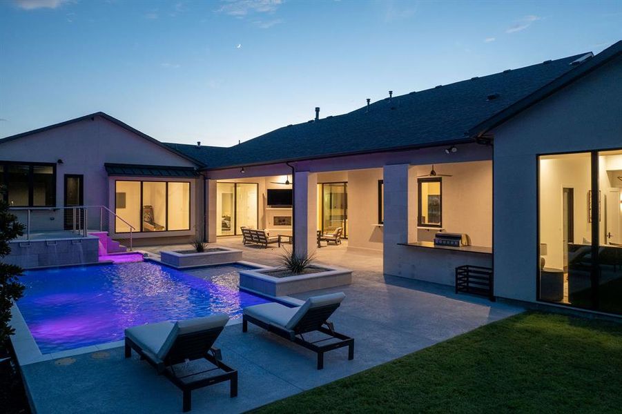 Resort-Style Pool Resort-Style Pool