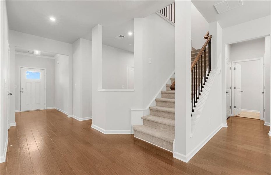 Spacious, unfurnished interior of a new home in Reunion, Flowery Branch (Image 35).
