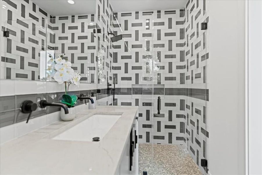 Master Bathroom 3