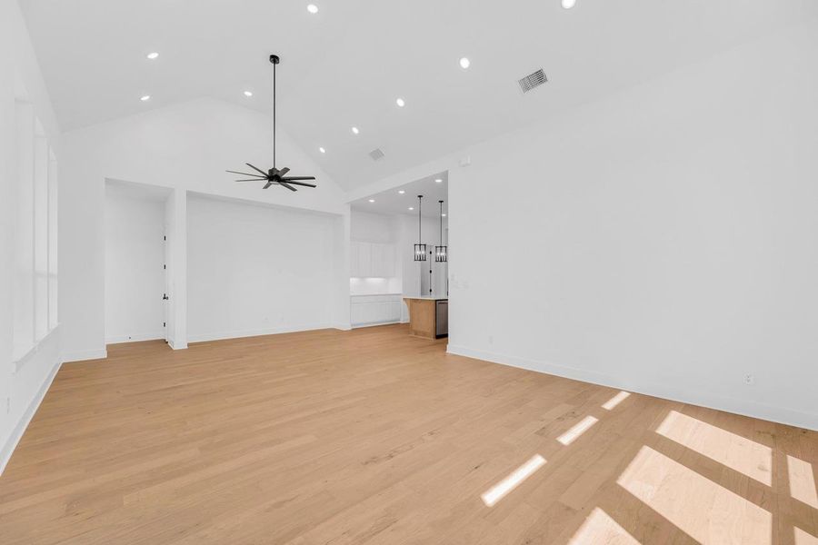 Spacious, unfurnished interior of a new home in Flora, Hutto (Image 17).