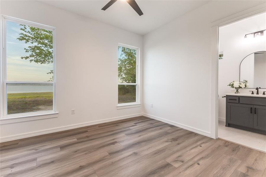Spacious, unfurnished interior of a new home in , Kemp (Image 19).