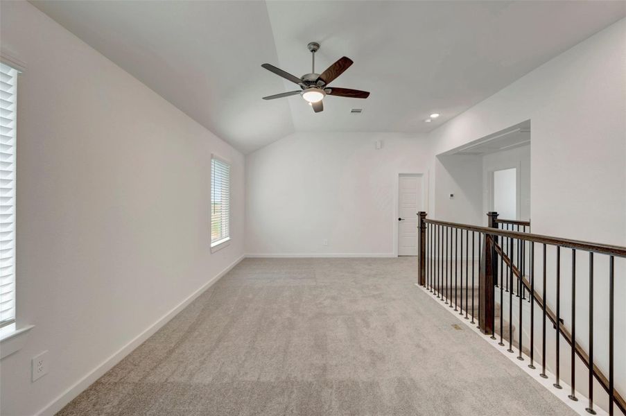 Spacious, unfurnished interior of a new home in Sorella, Tomball (Image 38).