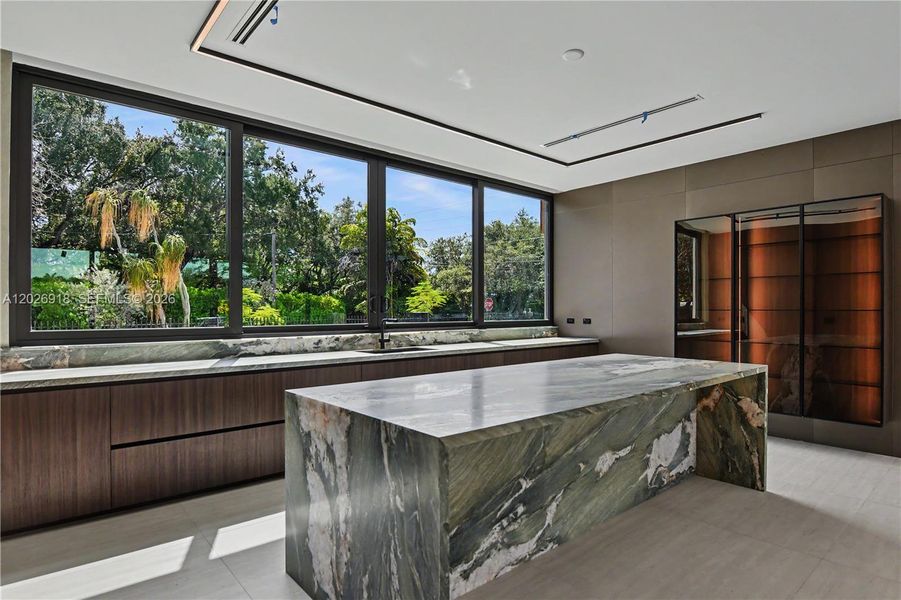 Community amenities in , Pinecrest (Image 22).