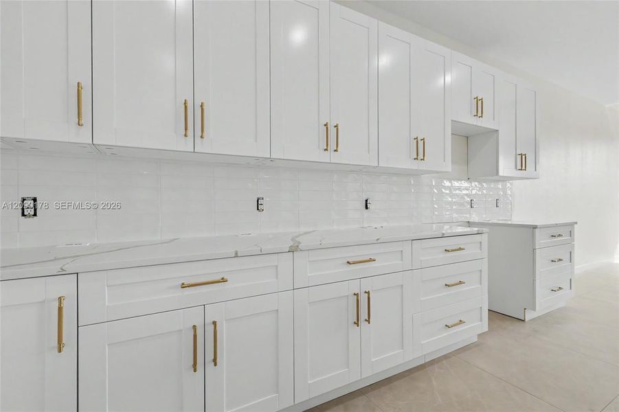 Furnished interior view inside a new home in , Oakland Park (Image 12).
