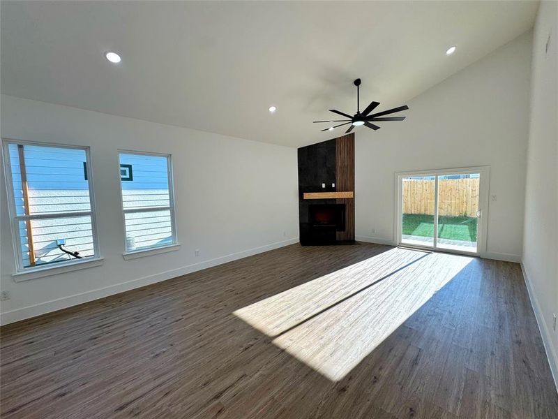 Spacious, unfurnished interior of a new home in , Greenville (Image 6).