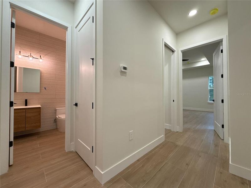 Spacious, unfurnished interior of a new home in , Dunnellon (Image 45).