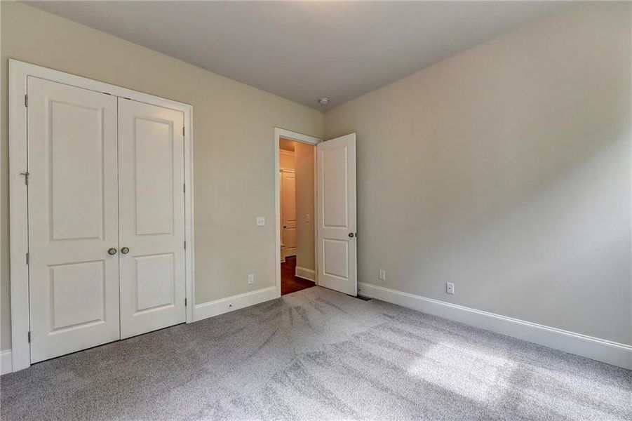 Spacious, unfurnished interior of a new home in Bellmoore Park, Duluth (Image 72).