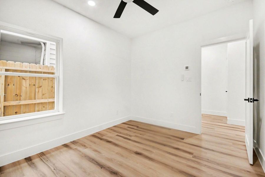 Spacious, unfurnished interior of a new home in , Houston (Image 18).