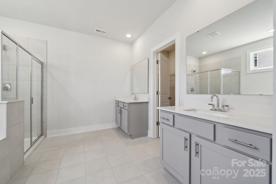 Image 22 of a home in Cannon Manor.