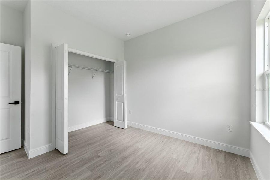 Spacious, unfurnished interior of a new home in , Ocala (Image 38).