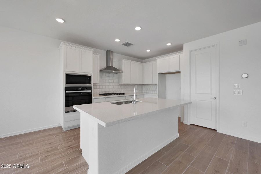 PHX_Landmarke_Lot 1044_Lagoon_790_Kitche PHX_Landmarke_Lot 1044_Lagoon_790_Kitche