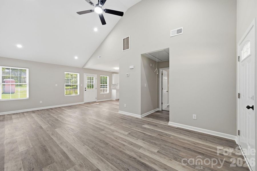 Spacious, unfurnished interior of a new home in , York (Image 13).