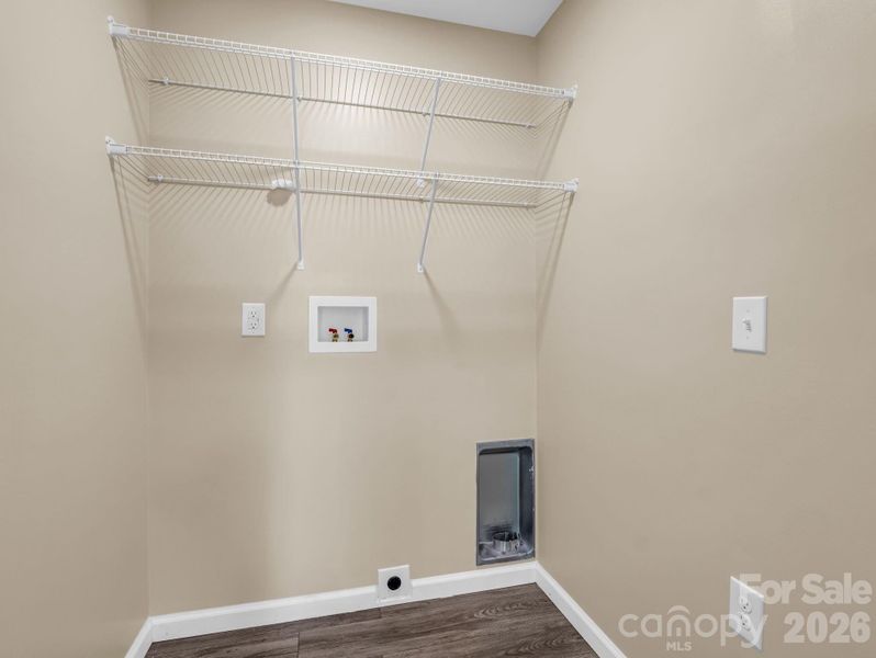 Spacious, unfurnished interior of a new home in , Bostic (Image 13).