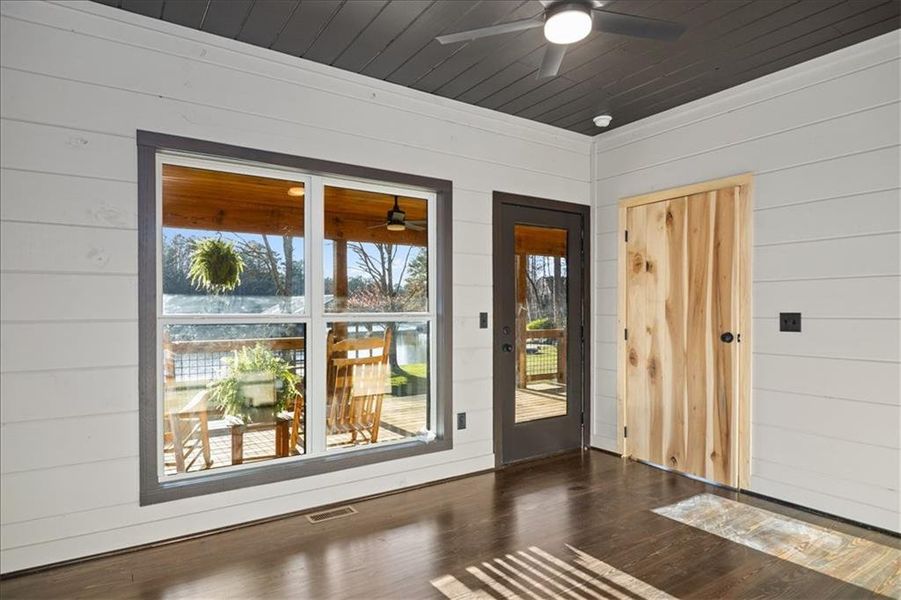 Exterior details and patio area of a home in , Talking Rock (Image 26).