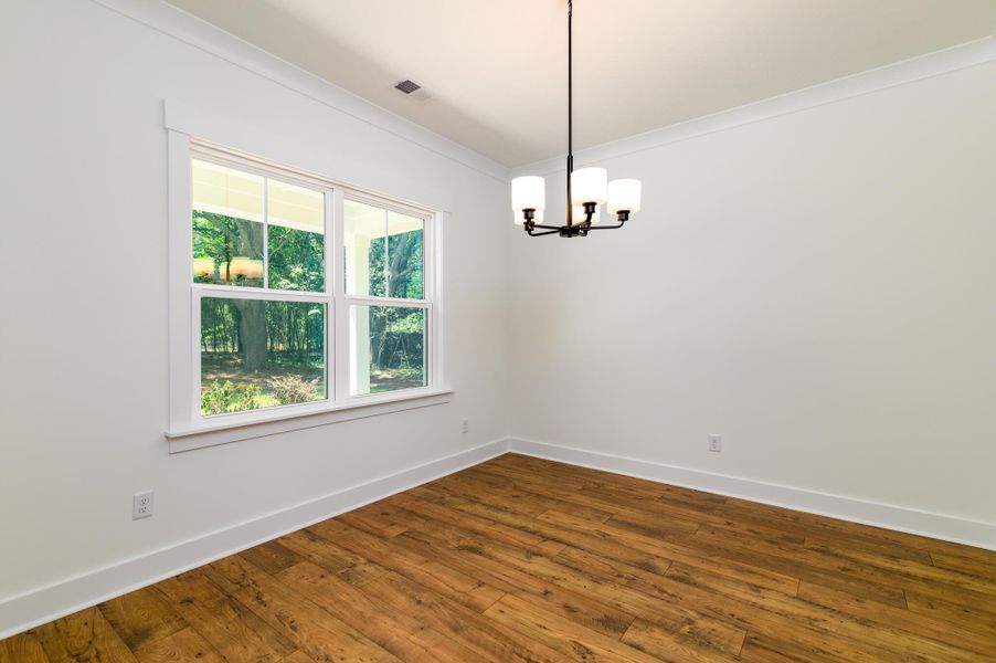 Spacious, unfurnished interior of a new home in , Charleston (Image 33).