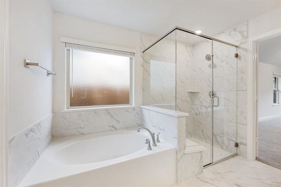 Furnished interior view inside a new home in Liberty, Melissa (Image 17).