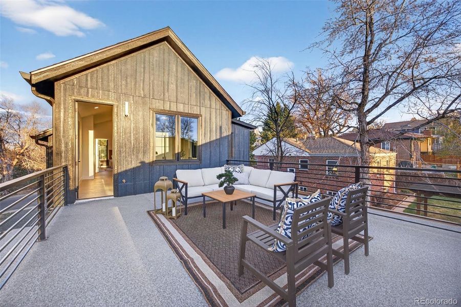 Image 47 of a home in .