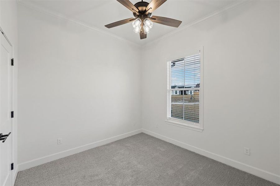 Spacious, unfurnished interior of a new home in , Lorena (Image 31).