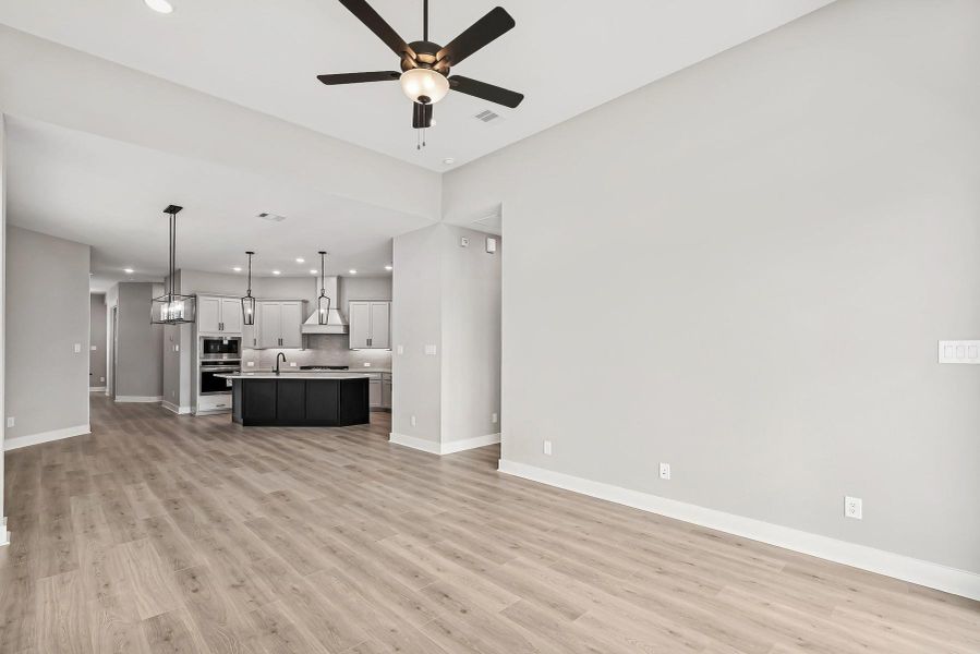 REPRESENTATIVE PHOTO - Photo does not represent actual home options and selection. Ask Sales consultant for specific selections.