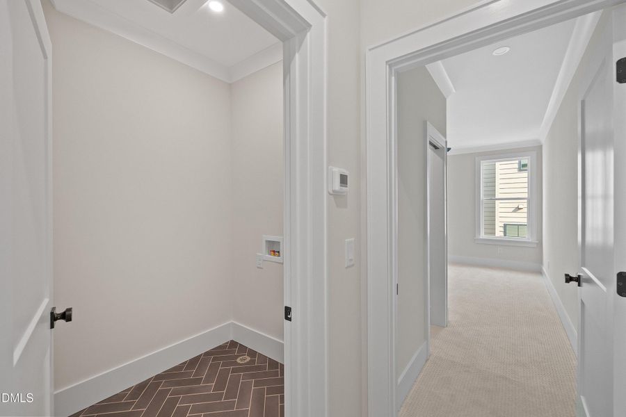 37-221 S West St_2027