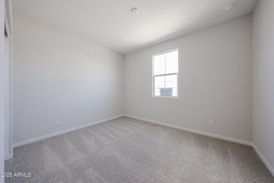 17.1_RED-74-Century-Communities_Bedroom-