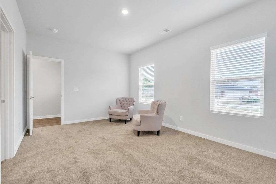 Spacious, unfurnished interior of a new home in The Woodlands Preserve, Jackson (Image 22).