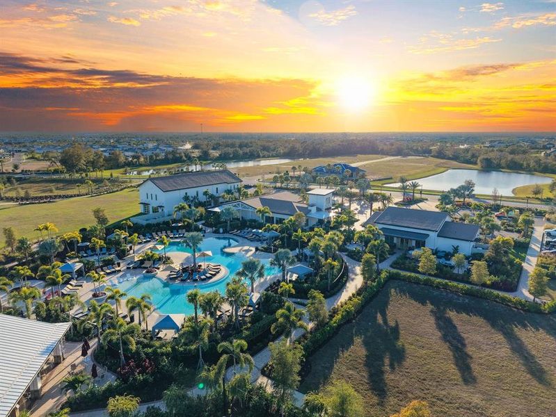Image 45 of a home in Star Farms at Lakewood Ranch.