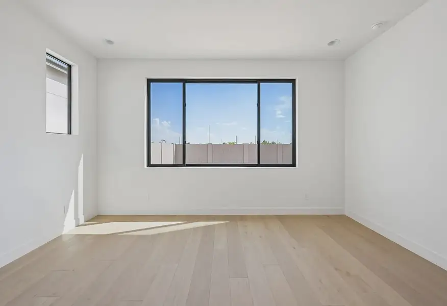 Primary Bedroom - 13 of 17