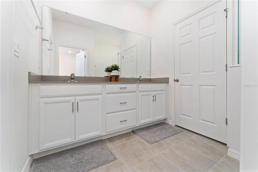 Furnished interior view inside a new home in Mezzano, Winter Garden (Image 25).