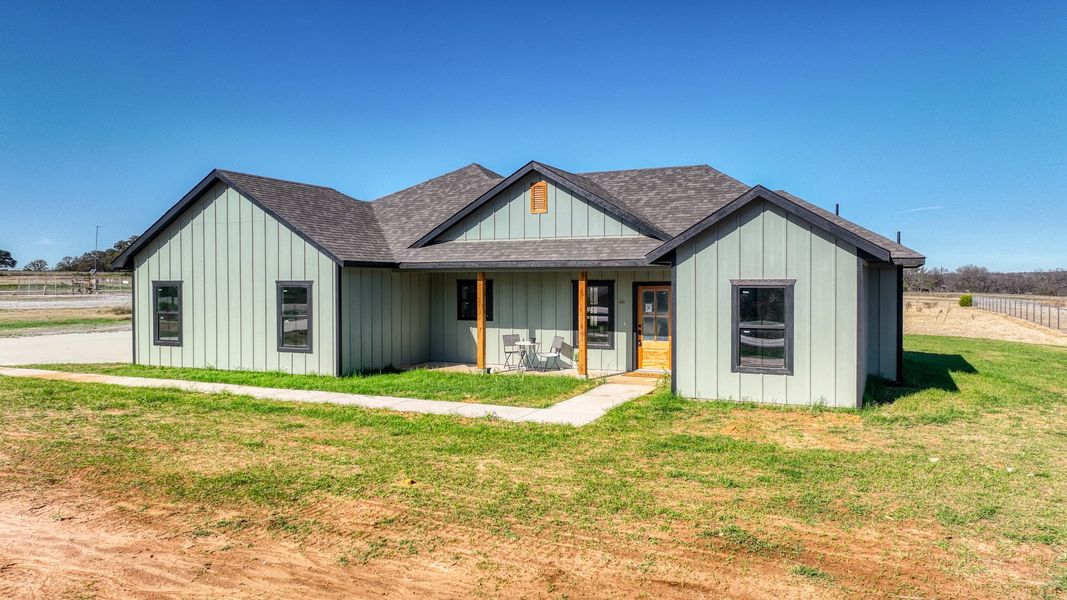 Representative exterior photo of a completed home built from the Lucas by Zeal Home Builders in Horizon Meadow Estates, Paradise, TX (Image 27). Representative exterior photo of a completed home built from the Lucas by Zeal Home Builders in Horizon Meadow Estates, Paradise, TX (Image 27).
