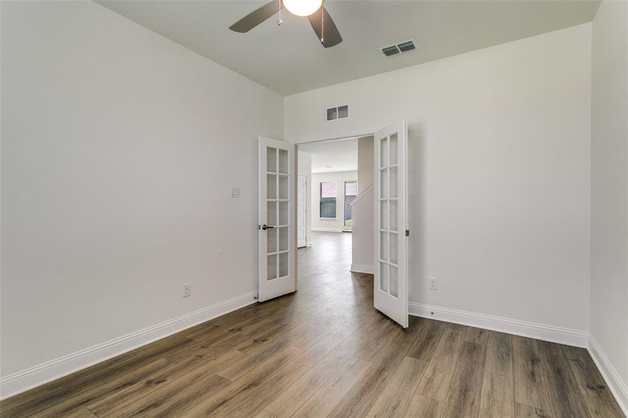 Spacious, unfurnished interior of a new home in The Preserve, Justin (Image 26).