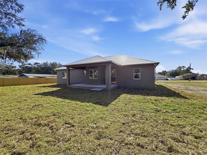 Exterior details and patio area of a home in , Lakeland (Image 45).