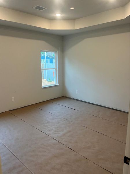 Spacious, unfurnished interior of a new home in , Houston (Image 3).