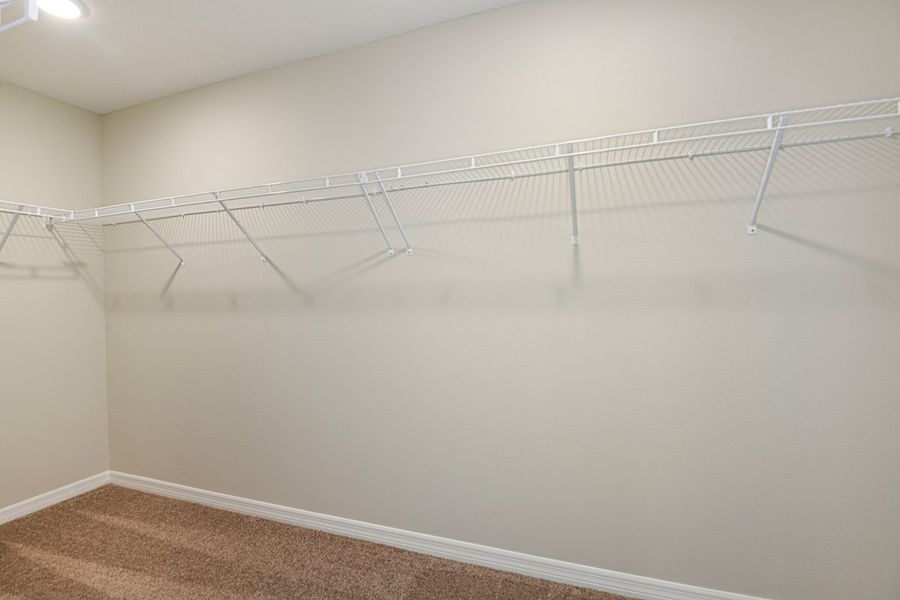 Spacious, unfurnished interior of a new home in Scenic Terrace, Haines City (Image 21).