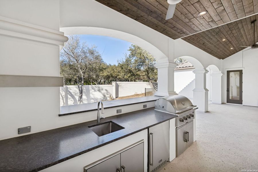 Exterior details and patio area of a home in , San Antonio (Image 33).