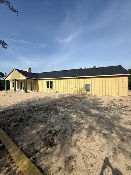 Image 6 of a home in .