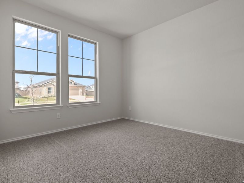 Spacious, unfurnished interior of a new home in Hannah Heights, Seguin (Image 21).